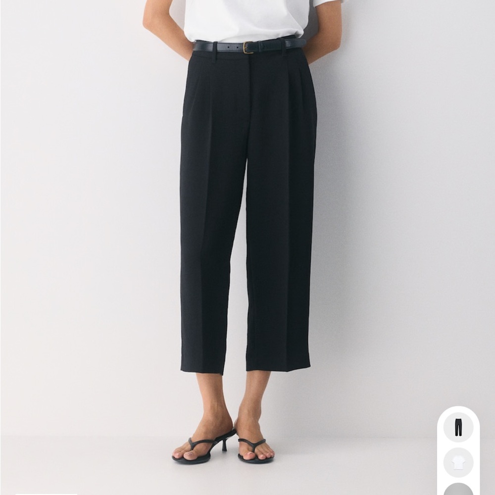 Black Cropped Effortless Pants. NWT